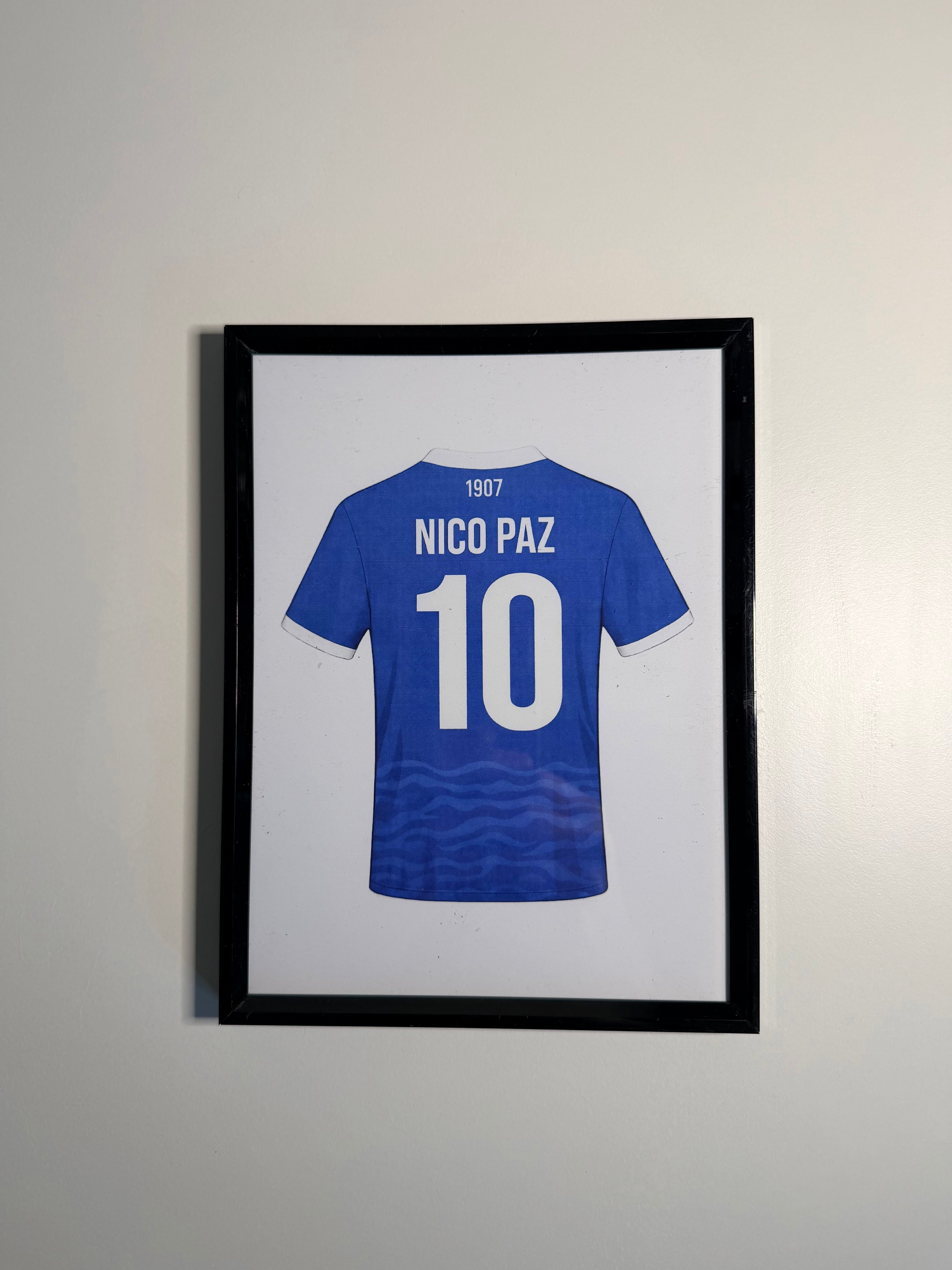 Quadro Maglia Biancoblù Personalizzato - Cornice Moderna A5 | SoccerFrame